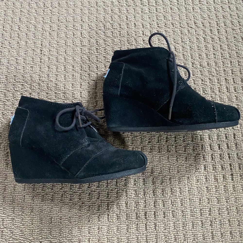 TOMS Wedge Bootie - Black - Size 7
